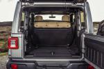 Jeep Wrangler Sahara 2019 года (UK)